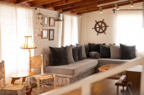 Casa Capitan - BEACHFRONT living